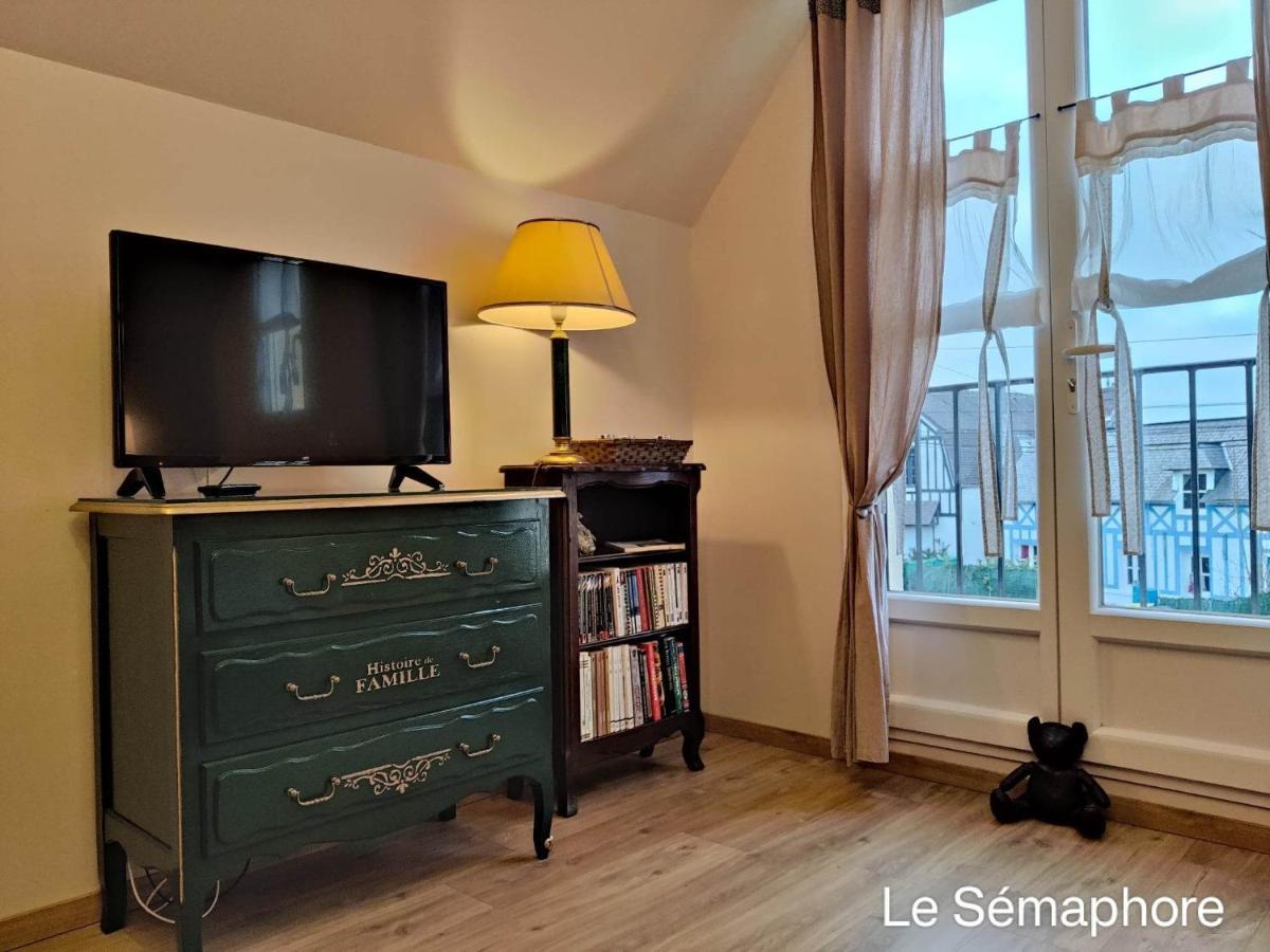 Du Cote De Chez Swann 1 Bed & Breakfast Trouville-sur-Mer Luaran gambar